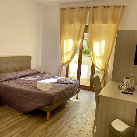 Caruso Rooms Sorrento Bagian luar foto