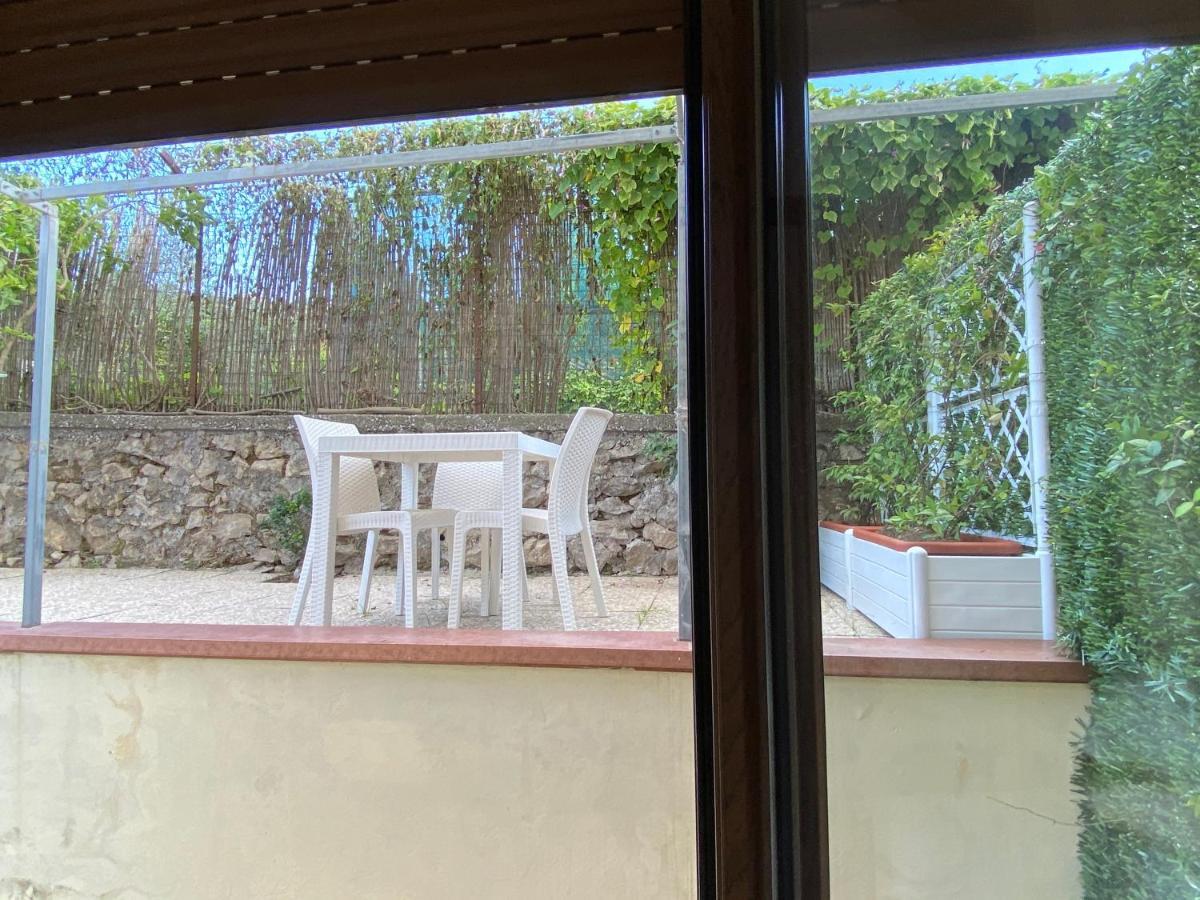 Caruso Rooms Sorrento Bagian luar foto